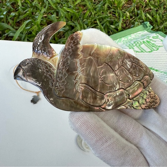 Tahitian Mother of Pearl Turtle Hairclip & Necklaces Set 3 Pieces - Picture 6 of 12